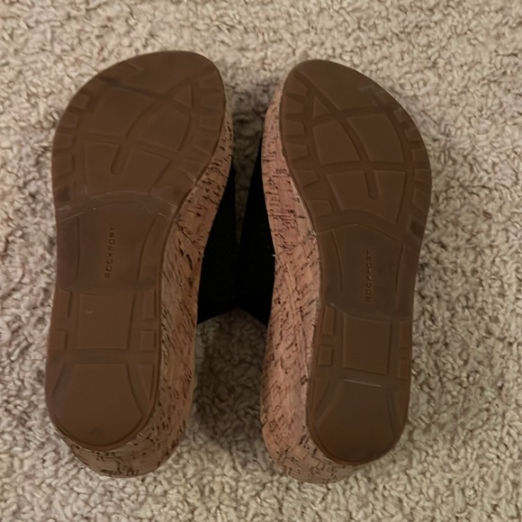 Rockport platform slides. Cork material- black cloth upper. Lightweight SZ 7.5♥️ - Picture 6 of 8